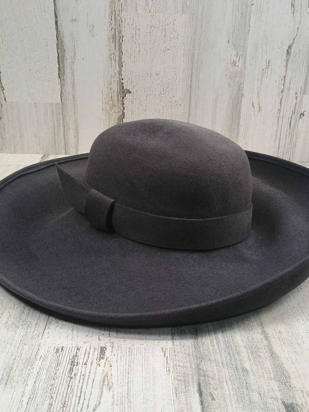 Vintage Frank Olive "Excello" 100% Wool Dark Gray Ladies Hat Made in U.S.A.